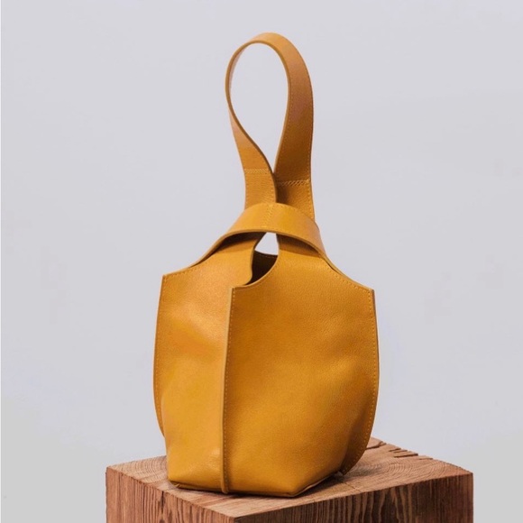 Lindquist Object Handbags - NWT Lindquist Object Onda bag